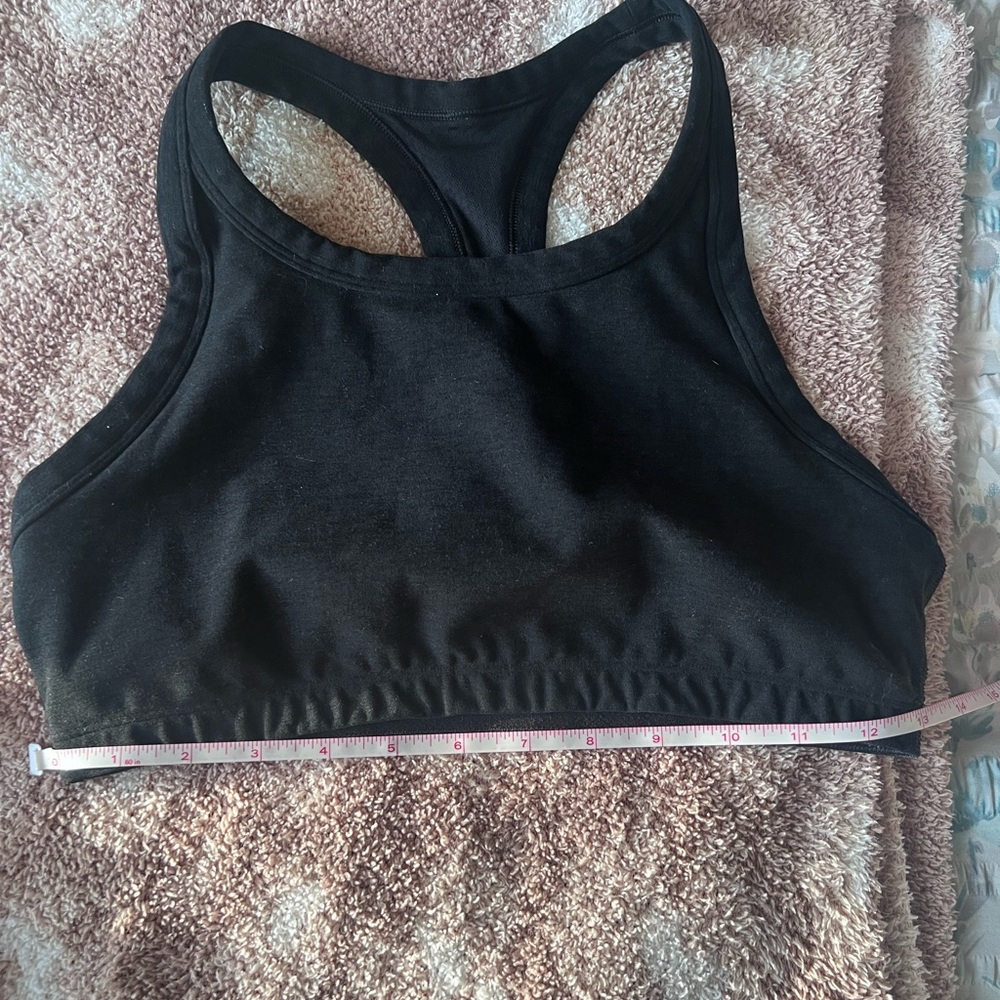 Vuori Elevation Racer Sports Bra- med
